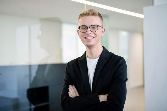 Porträt von Justin Holtmanns